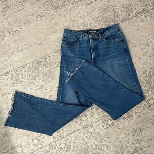 Express | Women’s Denim Jean SZ 4 (27) | Cropped Flare High Rise Raw Hem